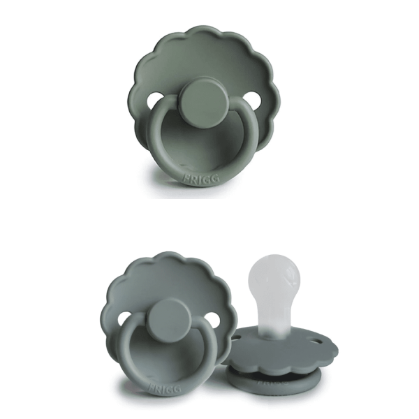 FRIGG Set 2 Suzete Daisy Lily Pad/French Gray FRIGG Set 2 Suzete Daisy Lily Pad/French Gray , 6-18L (Size 2), Silicon