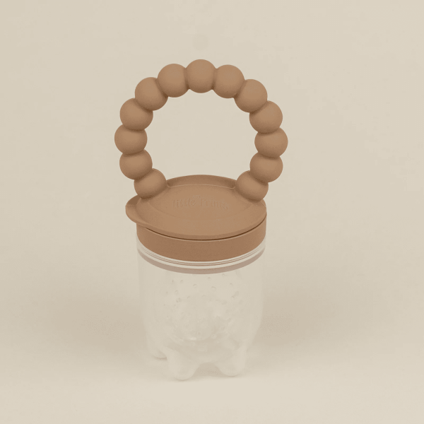 Suzeta Bebelusi pentru Fructe cu Maner Silicon, Camel, Little Prints
