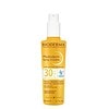 Spray solar Bioderma SPF30, 200 ml pentru protecție eficientă împotriva razelor UV.