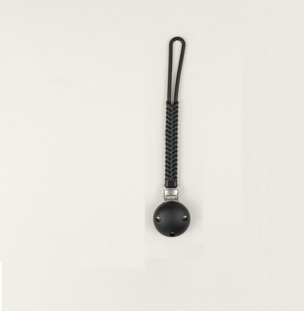 clip-lantisor-din-silicon-pentru-suzeta-black-bibs-O37804-farmacia-morpheus Clip Lantisor din Silicon pentru Suzeta, Black, BIBS