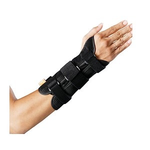 Protectie pentru incheietura mainii cu suport ortopedic, ideal pentru recuperare si sprijin.