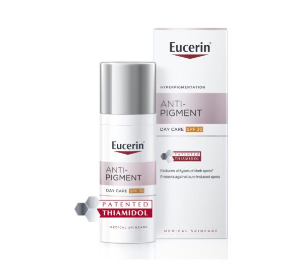 Eucerin Anti-Pigment cremă pentru reducerea petelor pigmentare și protecție solară SPF 30, ideală pe.