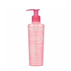 Solutie micelara Bioderma Sensibio H2O pentru curățare delicată a pielii sensibile.
